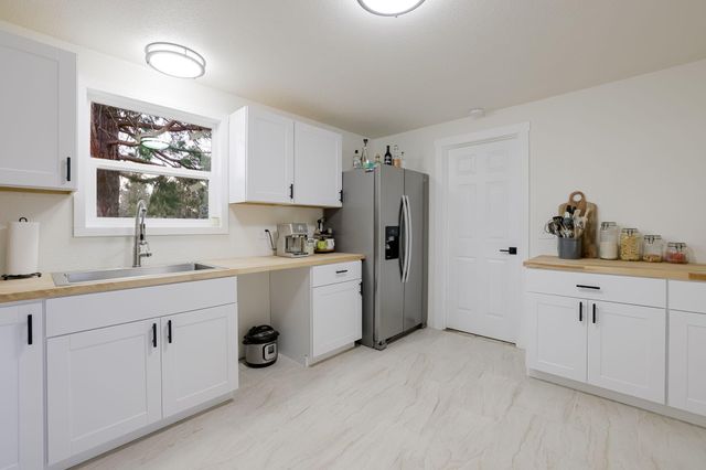 970 NE Ochoco Avenue, Prineville, OR 97754