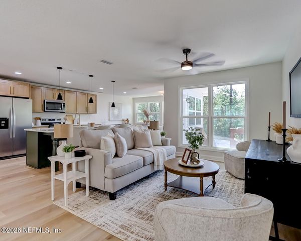 1277 LAKE ASBURY Drive, Green Cove Springs, FL 32043