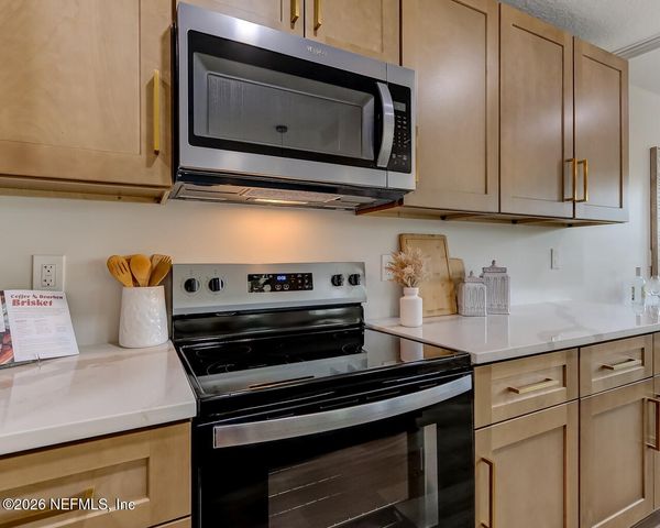 1277 LAKE ASBURY Drive, Green Cove Springs, FL 32043