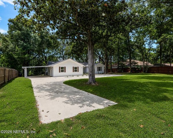 1277 LAKE ASBURY Drive, Green Cove Springs, FL 32043