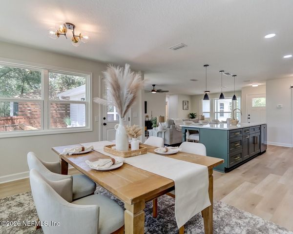 1277 LAKE ASBURY Drive, Green Cove Springs, FL 32043