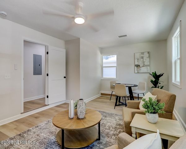 1277 LAKE ASBURY Drive, Green Cove Springs, FL 32043