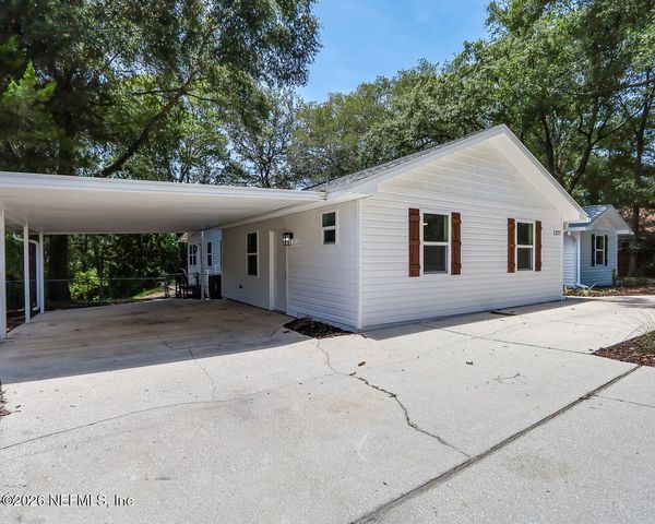 1277 LAKE ASBURY Drive, Green Cove Springs, FL 32043