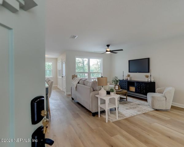 1277 LAKE ASBURY Drive, Green Cove Springs, FL 32043