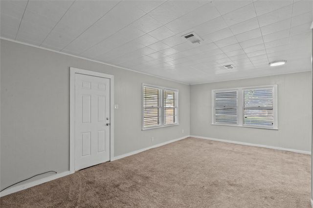 1916 N Logan Street, Texas City, TX 77590