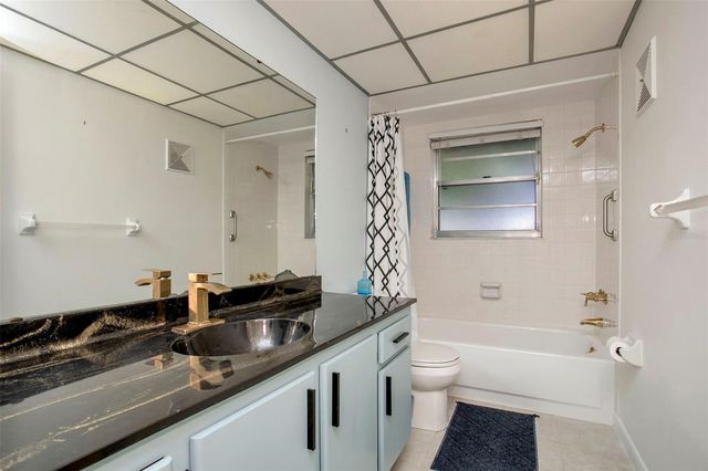 5817 11TH AVENUE W, Bradenton, FL 34209