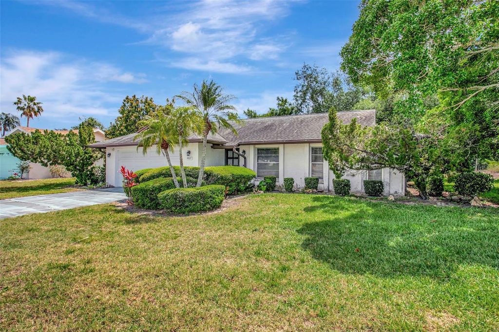 Image 2 of property listing at 5817 11TH AVENUE W, Bradenton, FL 34209