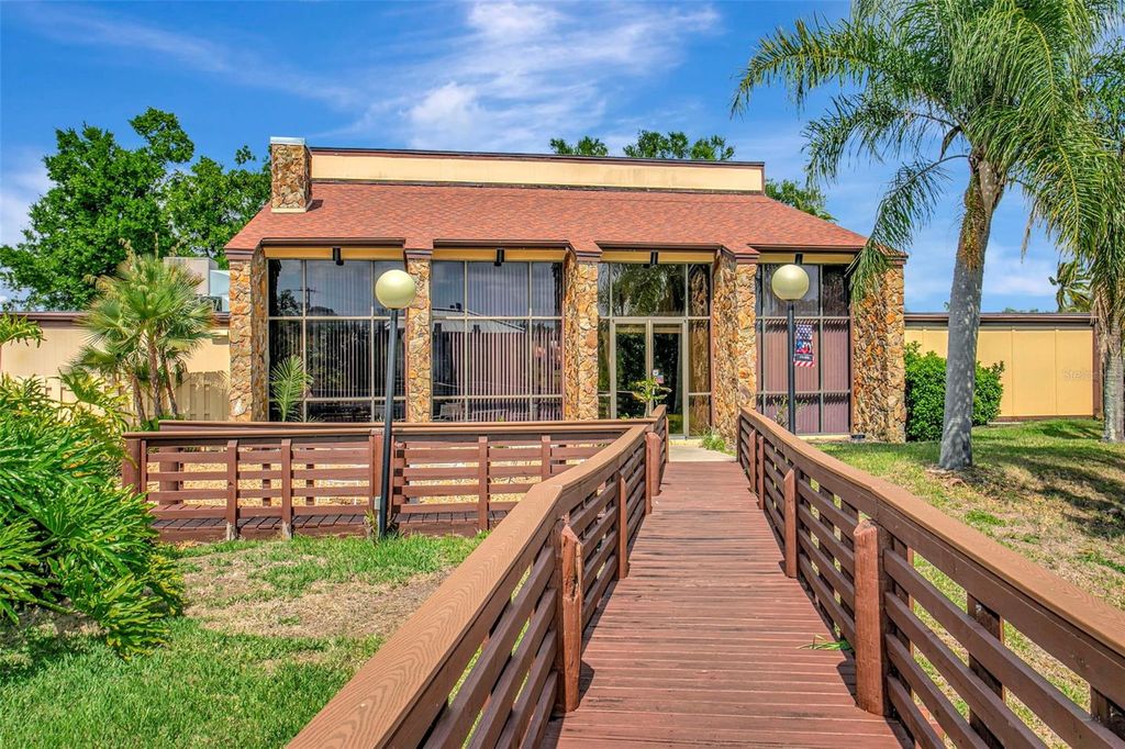Image 25 of property listing at 5817 11TH AVENUE W, Bradenton, FL 34209
