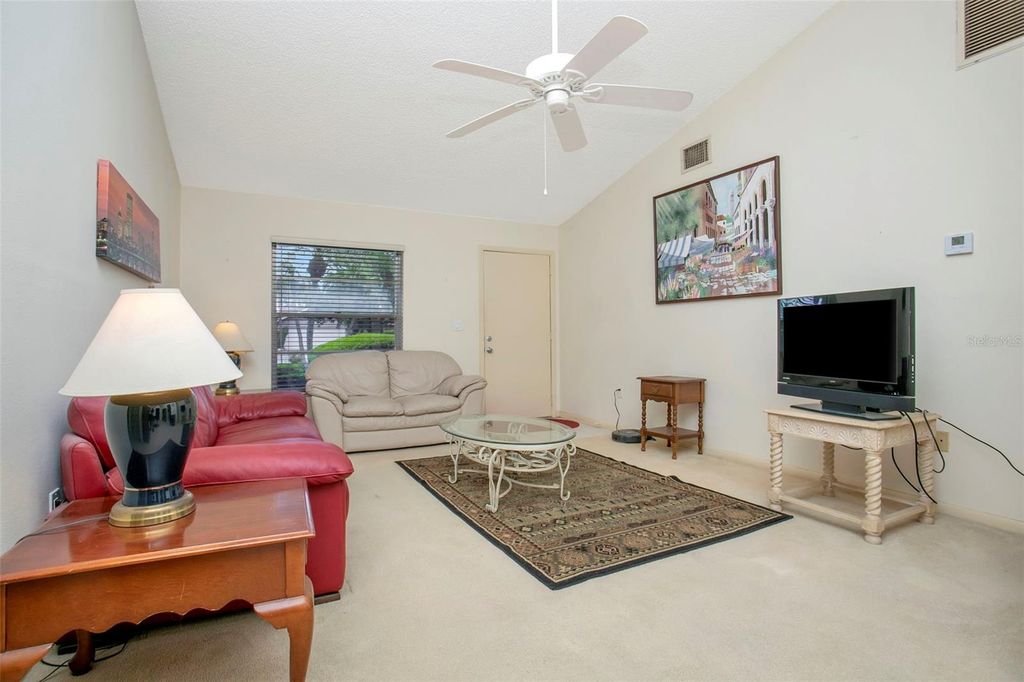 Image 6 of property listing at 5817 11TH AVENUE W, Bradenton, FL 34209