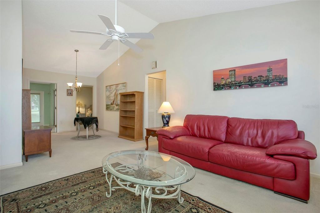 Image 7 of property listing at 5817 11TH AVENUE W, Bradenton, FL 34209