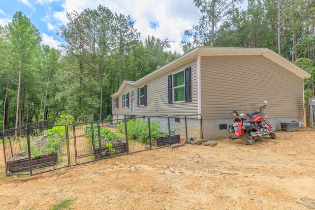 200 Wallaceville Cemetery Road, Chickamauga, GA 30707