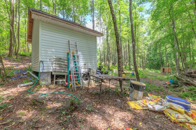 200 Wallaceville Cemetery Road, Chickamauga, GA 30707