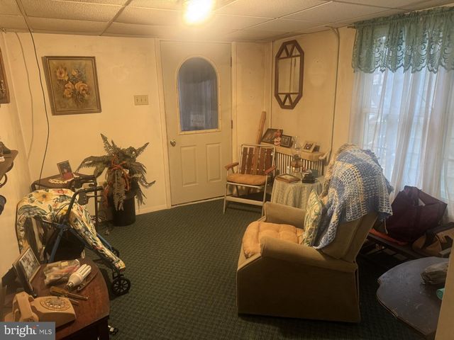 1233 W WALNUT ST, Ashland, PA 17921