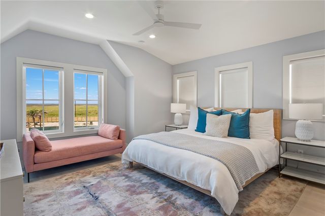 104 Neighborly, Port Aransas, TX 78373