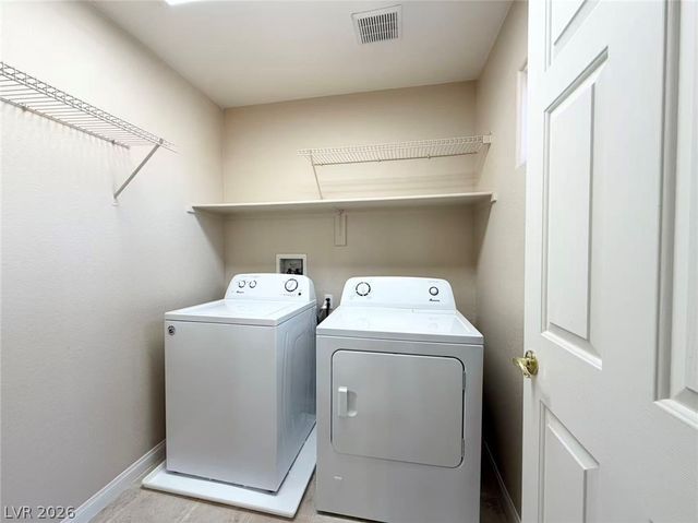 8881 Skyline Peak Court, Las Vegas, NV 89148