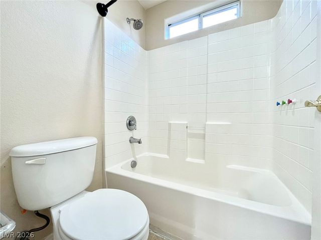 8881 Skyline Peak Court, Las Vegas, NV 89148