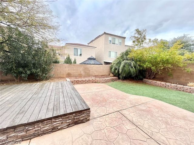8881 Skyline Peak Court, Las Vegas, NV 89148
