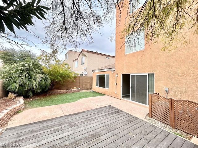 8881 Skyline Peak Court, Las Vegas, NV 89148