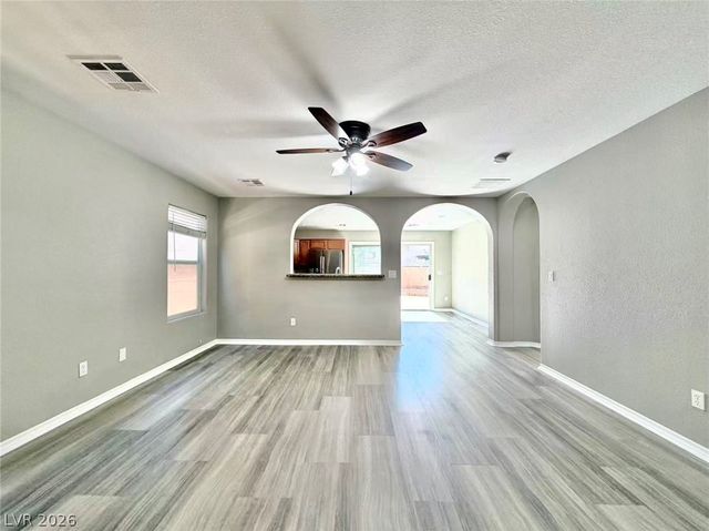 8881 Skyline Peak Court, Las Vegas, NV 89148