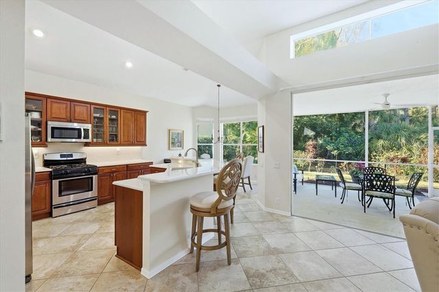 6411 BERKSHIRE PLACE, University Park, FL 34201