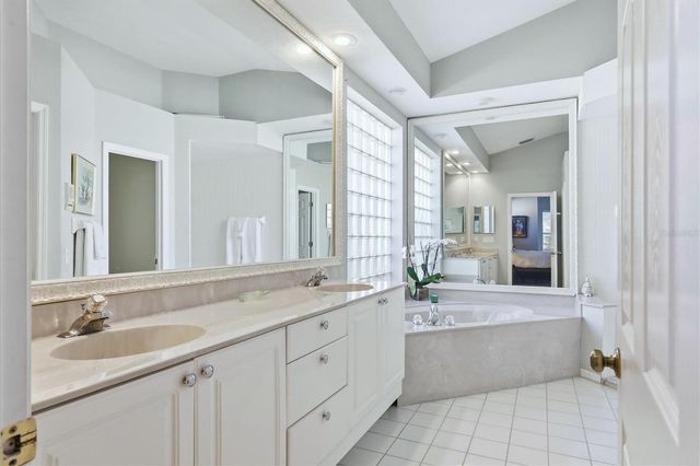 6411 BERKSHIRE PLACE, University Park, FL 34201