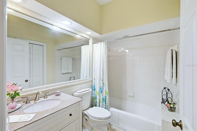 6411 BERKSHIRE PLACE, University Park, FL 34201