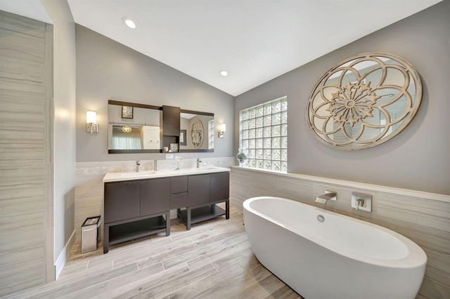 5705 NW 48th Court, Coral Springs, FL 33067