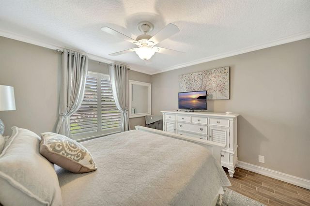 5705 NW 48th Court, Coral Springs, FL 33067
