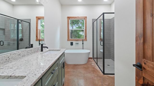 22522 Pine Street, Flint, TX 75762