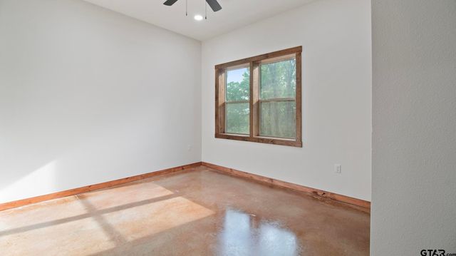 22522 Pine Street, Flint, TX 75762