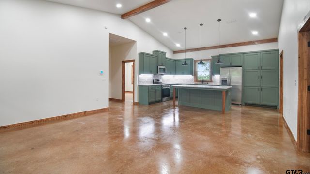 22522 Pine Street, Flint, TX 75762