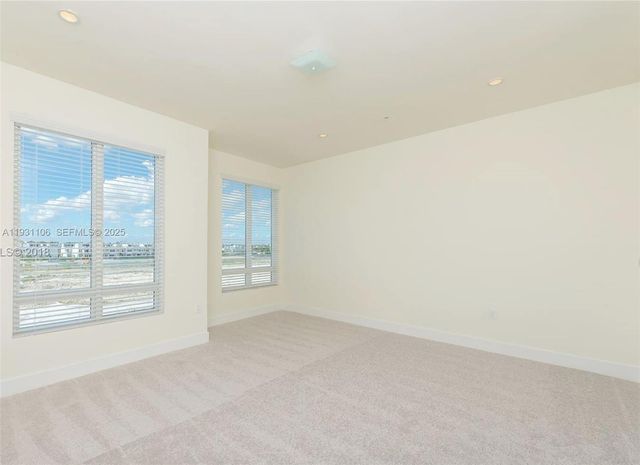 6415 NW 102nd Path 207, Doral, FL 33178