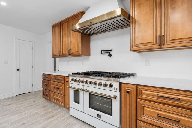 5454 E Butler Avenue, Fresno, CA 93727