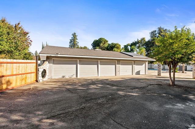 5454 E Butler Avenue, Fresno, CA 93727