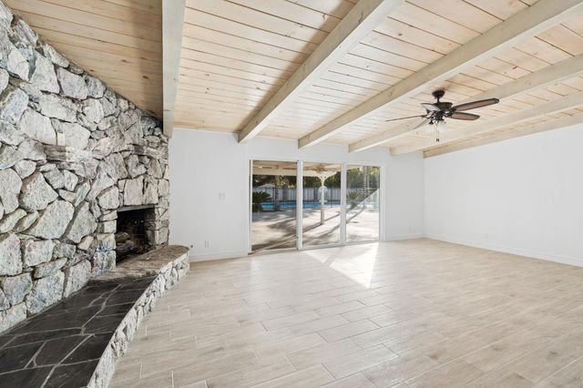 5454 E Butler Avenue, Fresno, CA 93727