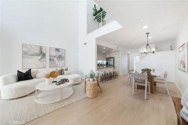 615 Rockefeller, Irvine, CA 92612