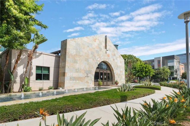 615 Rockefeller, Irvine, CA 92612