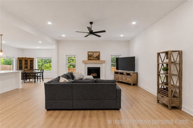 7201 SW Basswood Avenue, Bentonville, AR 72713