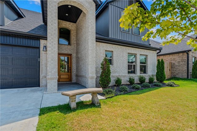 7201 SW Basswood Avenue, Bentonville, AR 72713