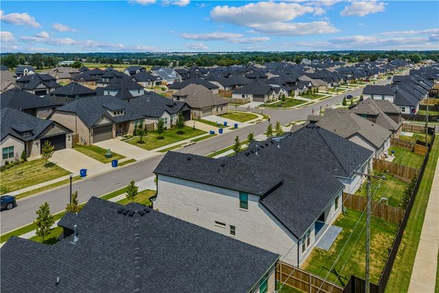 7201 SW Basswood Avenue, Bentonville, AR 72713