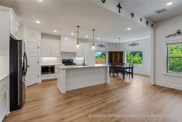7201 SW Basswood Avenue, Bentonville, AR 72713
