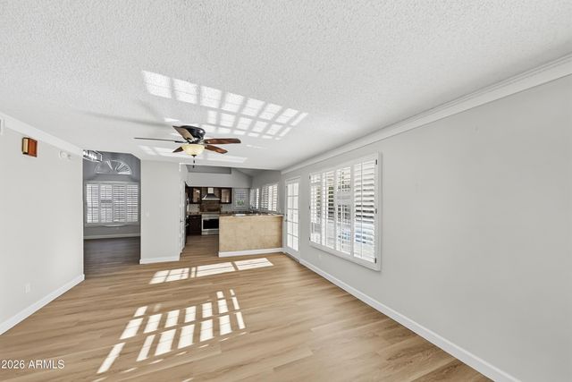 19714 N 69th Avenue, Glendale, AZ 85308