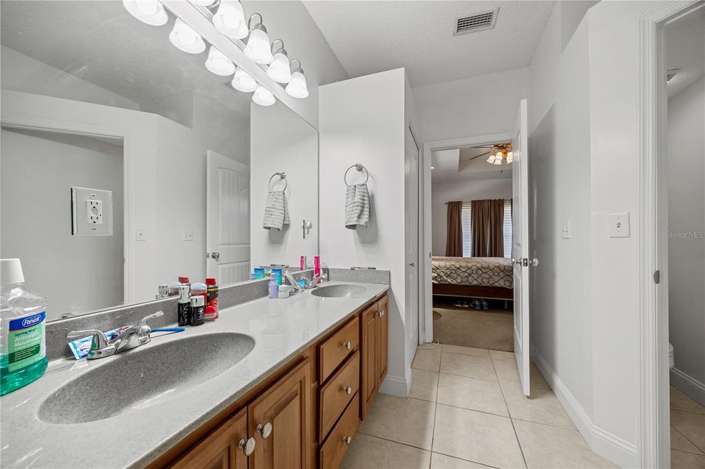 Image 17 of property listing at 9312 SW 152ND COURT, Lake Butler, FL 32054