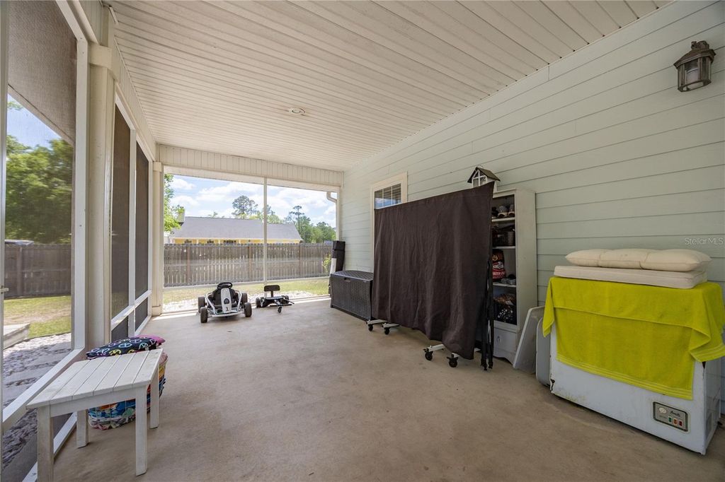 Image 23 of property listing at 9312 SW 152ND COURT, Lake Butler, FL 32054