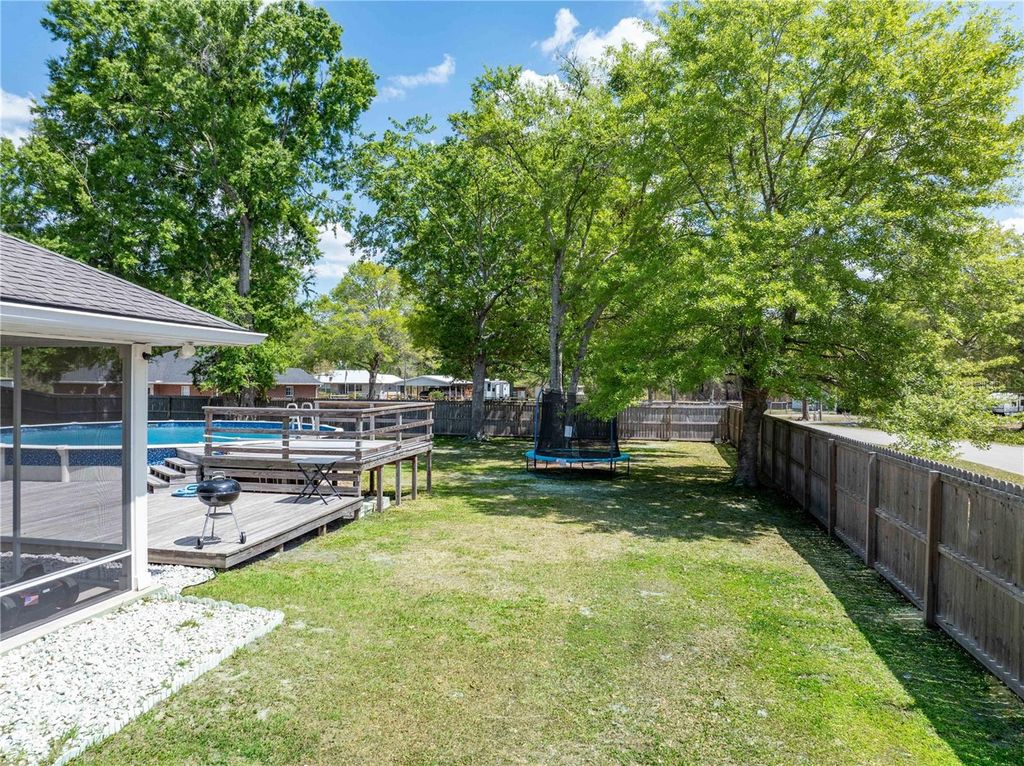 Image 27 of property listing at 9312 SW 152ND COURT, Lake Butler, FL 32054