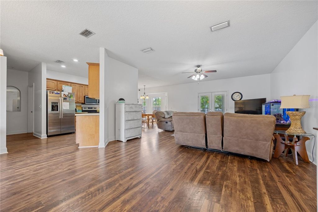 Image 7 of property listing at 9312 SW 152ND COURT, Lake Butler, FL 32054