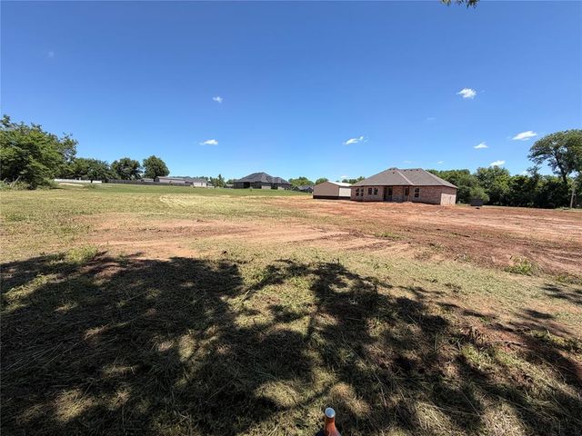 13994 Breezy Lane, Shawnee, OK 74804