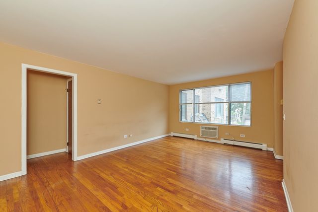 1762 W Highland Avenue 204, Chicago, IL 60660