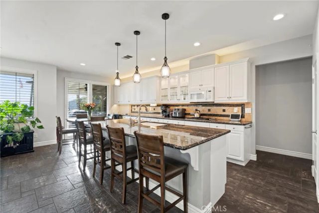 28445 Linda Vista, Canyon Country, CA 91387