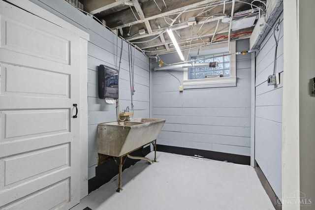 3346 Bonaparte Avenue, Cincinnati, OH 45207